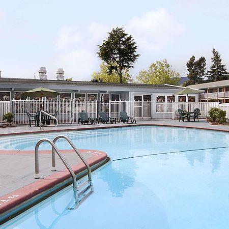 Days Inn By Wyndham Ukiah Exteriör bild